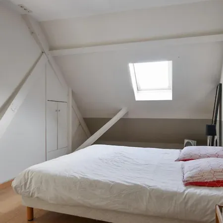 Charming Flat At The Heart Of Old - Welkeys Lejlighed