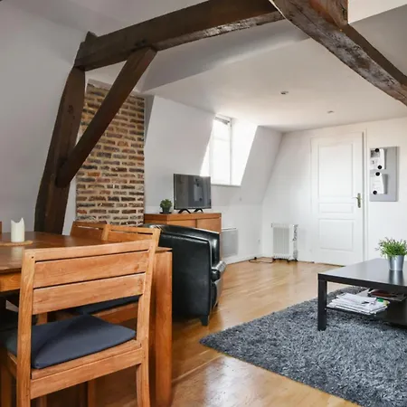 Charming Flat At The Heart Of Old - Welkeys Lejlighed *